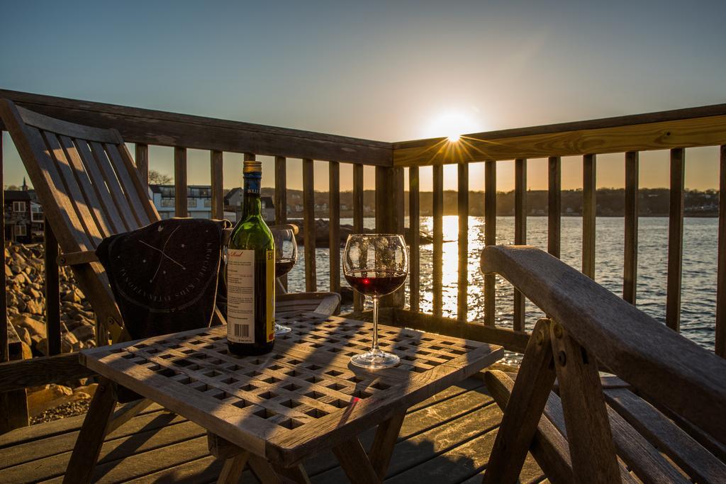 Bearskin Neck Motor Lodge 락포트 외부 사진