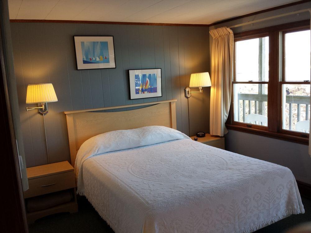 Bearskin Neck Motor Lodge 락포트 외부 사진