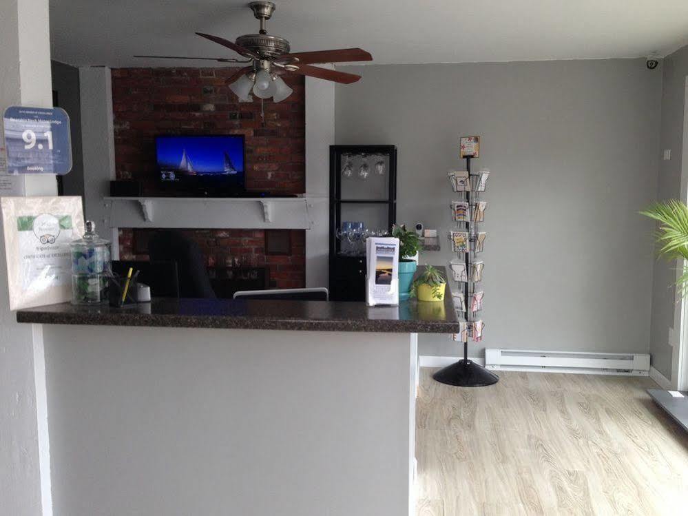 Bearskin Neck Motor Lodge 락포트 외부 사진
