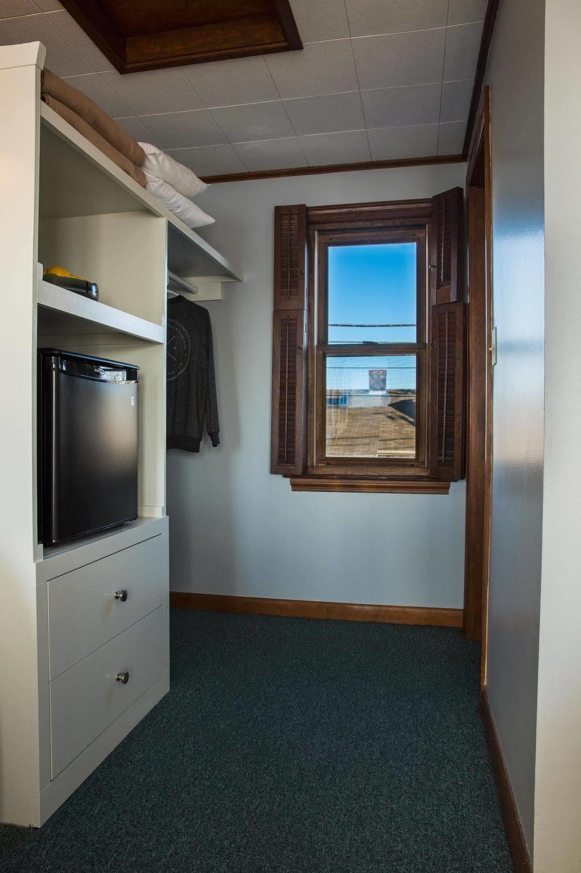 Bearskin Neck Motor Lodge 락포트 외부 사진