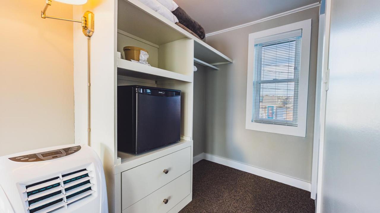 Bearskin Neck Motor Lodge 락포트 외부 사진
